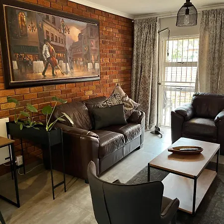 Ustay Apartment - Westdene Bloemfontein Exterior photo